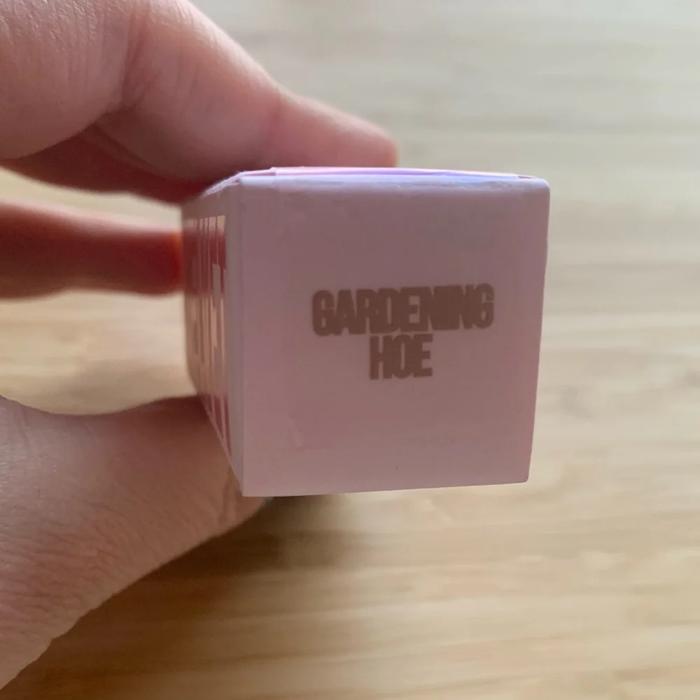 Jeffree‎ Star Velvet Trap Lipstick - Gardening H*e (Muted Nude Yellow) - NWB